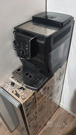 Macchina caffe Automatica Delonghi