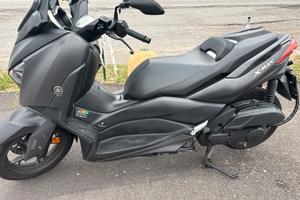 Xmax 125