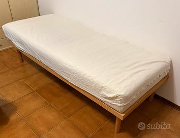 Letto singolo con materasso antiacaro