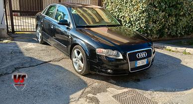 AUDI A4 2.5 TDI-AUTO-2005