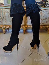 Stivali Cuissardes in Velluto Nero con Plateau Oro