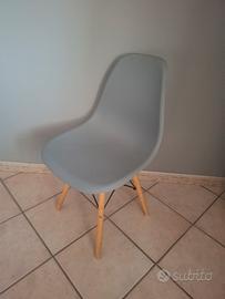 4 sedie grigio  chiaro