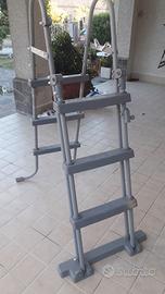 Scaletta per piscina fuori terra