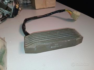regolatore SUZUKI DR 650 INTRUDER ORIGINALE 12E
