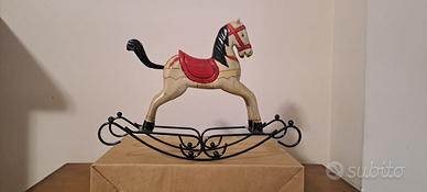 Cavallo / Cavalluccio a dondolo
