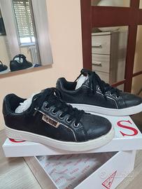 Sneakers Guess