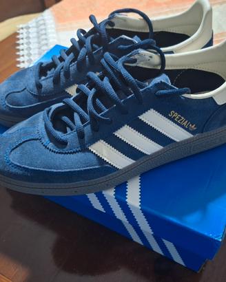 Adidas spezial