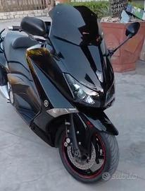 YAMAHA T MAX 530 BLACK EDITION 0 SINISTRI  NUOVO