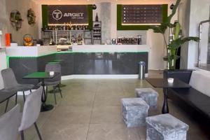 Bar caffetteria bistro cocktail aperitivi