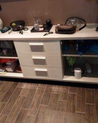 Madia o credenza moderna