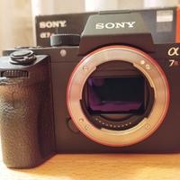 fotocamera digitale mirrorless Sony A7R ii