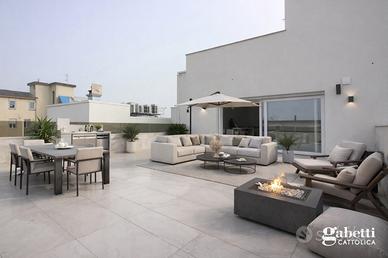 Attico/Mansarda Cattolica [C204/P4VRG]