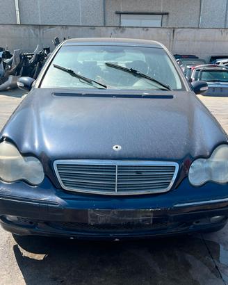 Mercedes Classe C W203 2.2 CDI 611962 PER RICAMBI