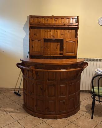Mobile bar in legno