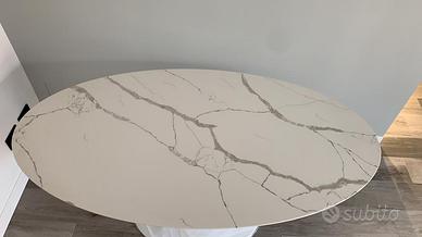 tavolo  ovale saarinen in quarzo  cm.180x110