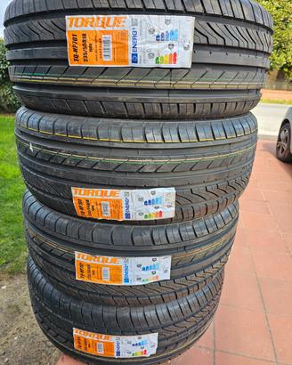 Gomme nuove 235 55 18 100 V Torque estive marcate 