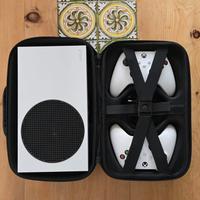 XBOX SERIES S + 2 JOYSTICKS + CUSTODIA PER VIAGGIO