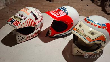 3 Caschi motocross vintage in blocco € 200,00