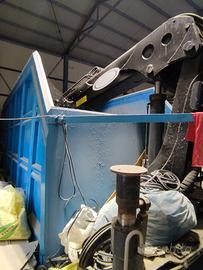 CASSA SCARRABILE CON GRU CON POLIPO