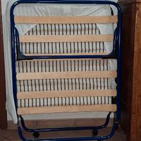 LETTO PIEGHEVOLE CON DOGHE