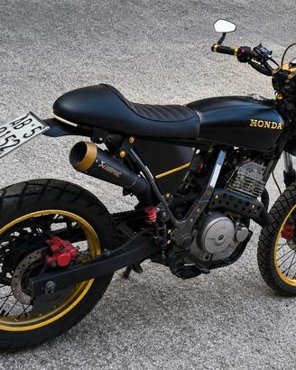 Honda Dominator NX650 Scrambler