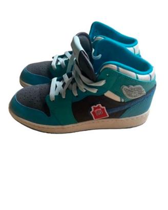 Nike Jordan Mid