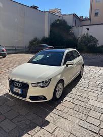 AUDI A1 SPORTBACK 1.4 TFSI STRONIC AMBITION