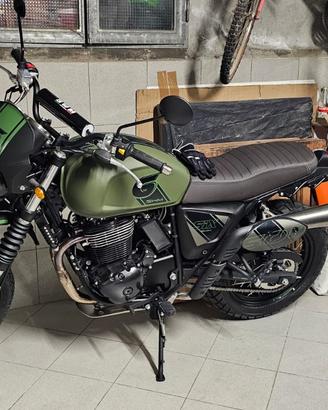 Moto SWM SIX6 500