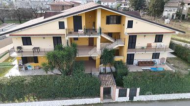3 LOCALI A PAOLISI