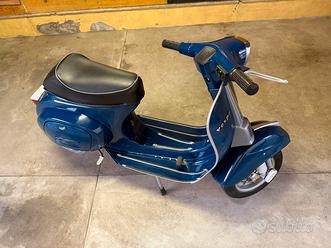 Vespa 50 Special Conservatissima