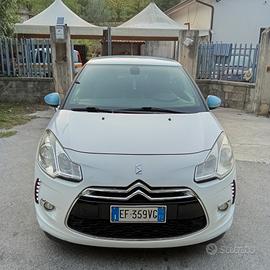 DS3 3 1.4 HDi 70 Just Black 011