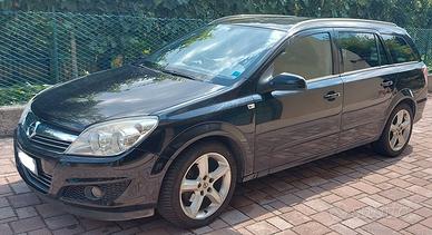 Opel astra station wagon 1.7 CDTI diesel 110 CV