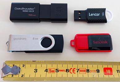 4 Pendrive USB 16 + 16 + 8 + 8 GB (Kingston, Lexar
