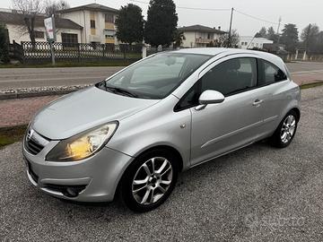 Opel Corsa 1.3 CDTI 75CV 3 porte Club-OK NEOPATENT