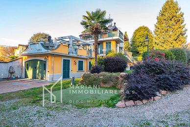 SPLENDIDO APPARTAMENTO IN VILLA CENTRO PAESE