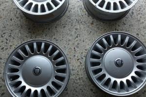 cerchi in lega 16" Jaguar/ Daimler 