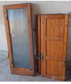 5  finestre usate, in legno.