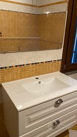 mobile bagno con specchio a led