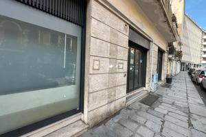 Locale 630 mq su Corso Vittorio Emanuele-Cagliari