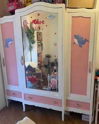 Camera antica bambina