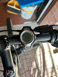Mountain bike muscolare