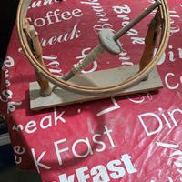 Telaio per ricami in legno