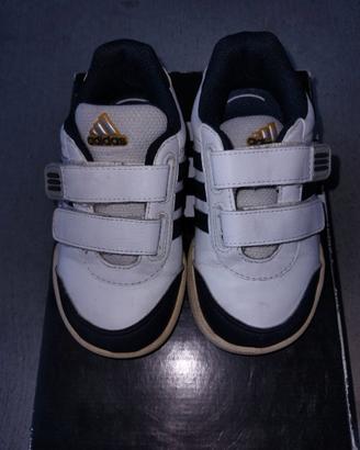 Scarpe bimbo  Adidas n. 24