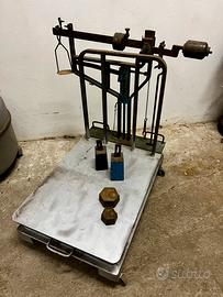 Bilancia  in ferro vintage