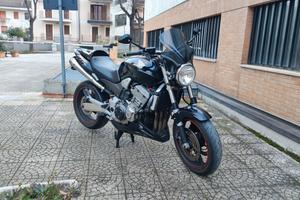 Honda Hornet 900