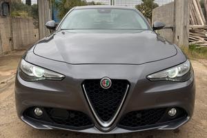 Alfa Giulia 2.2 180cv AT8