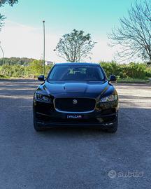 Jaguar F Pace