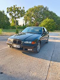 BMW 320i e36