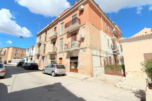 2 LOCALI A LUCERA