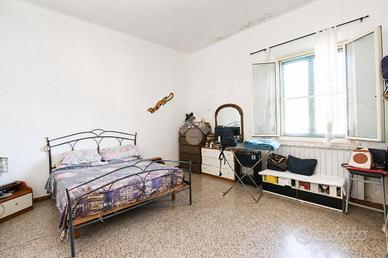 CASA SEMINDIPENDENTE A CASCINA